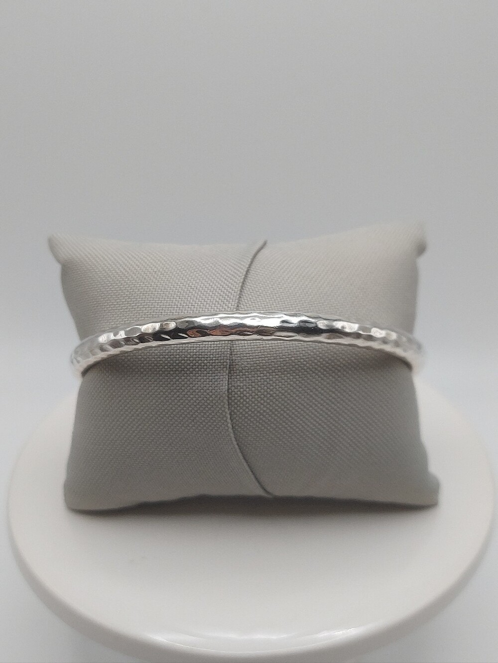 Silpada Retired Hammered Sterling Silver Bangle Vtg Bracelet, GC.